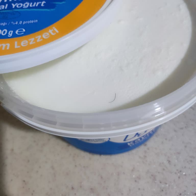 İçim Yoğurtta Hijyen Şoku: Üründe Kıl Çıktı, Güvenim Sarsıldı