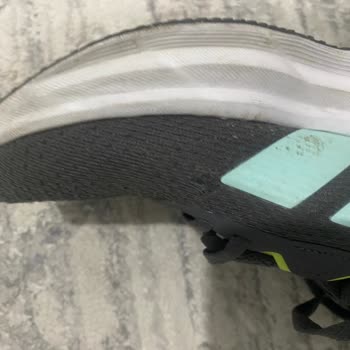 Kısa Sürede Deforme Olan Adidas Ayakkabıya Amazon'dan Çözüm Bekliyorum