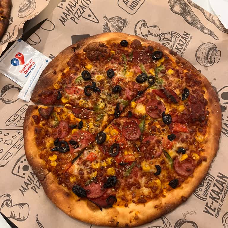Yanmış Ve İnce Pizza, İlgisiz Hizmet: Domino's'tan Hayal Kırıklığı