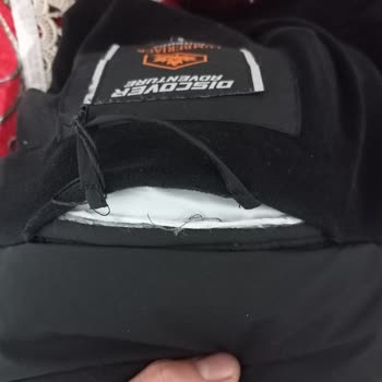 FLOdan Aldığım Mont Kısa Sürede Yırtıldı Değişim Talebim Reddedildi