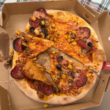 Eyüp Şubesinden Soğuk Ve Dağılmış Pizza, Sürekli Geciken Teslimat: Ücret İadesi Ve Kalıcı Çözüm Talebi