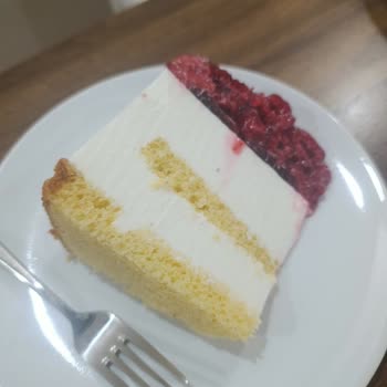 Özel Günde Hayal Kırıklığı: Pelit 1957 Frambuazlı Cheesecake Beklentileri Karşılamadı