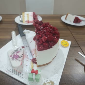 Özel Günde Hayal Kırıklığı: Pelit 1957 Frambuazlı Cheesecake Beklentileri Karşılamadı