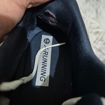 FLOdan Aldığım Spor Ayakkabı 3 Ayda Yırtıldı Kullanıcı Hatası Denmesi Şaşırtıcı