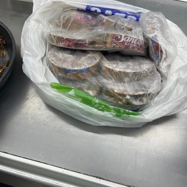 Bozuk Kavurma Ürünü İçin İade Talebim Markette Reddedildi, Sağlığımız Tehlikede