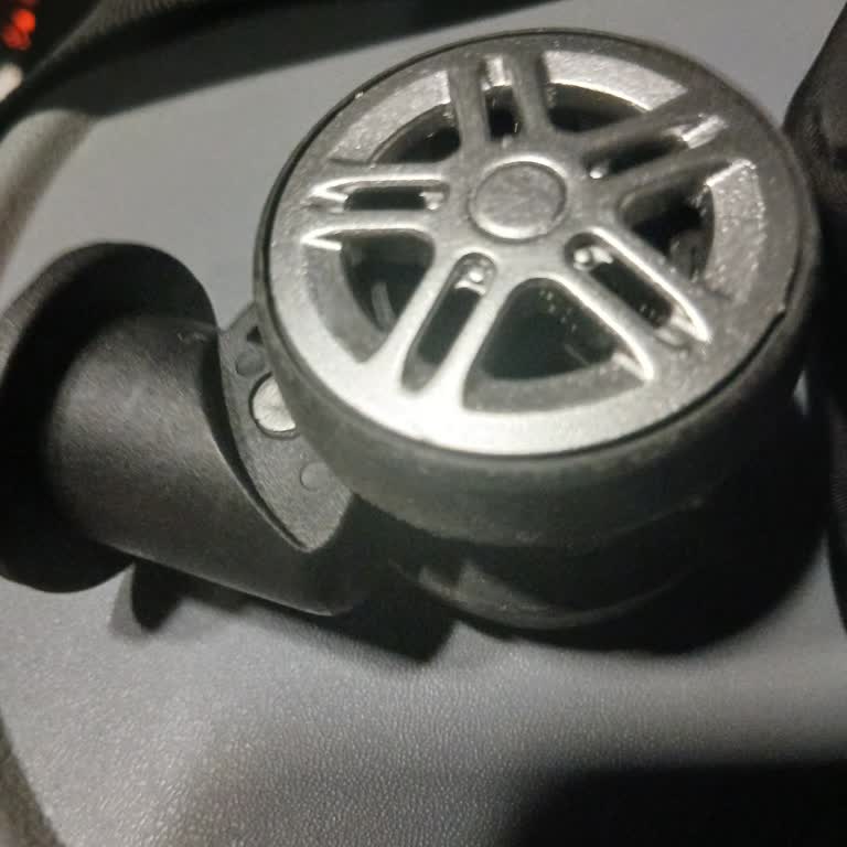 Pegasus Uçuşunda Hasar Gören Yeni Valizim İçin Çözüm Bekliyorum