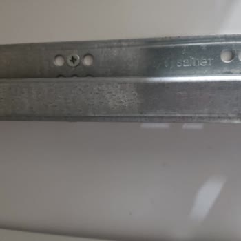 Mutfak Çekmecesi Rayı İçin Uyumlu Plastik Tırnak Parçası Bulamıyorum, Çözüm Bekliyorum