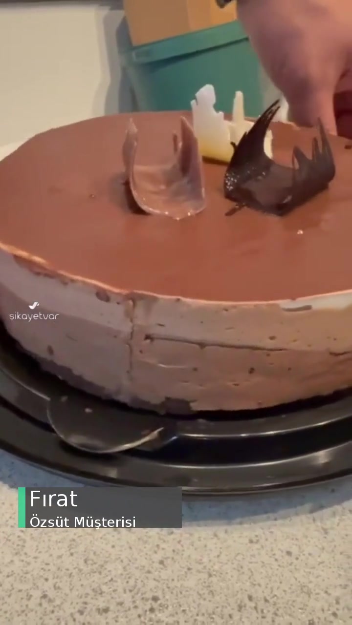 Özsüt 'ten Aldığım Pastada Hayal Kırıklığı videonun kapak resmi