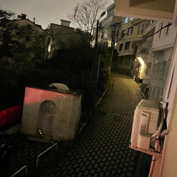 Uzun Süredir Yanmayan Sokak Lambaları Nedeniyle Güvenlik Endişesi Ve Mağduriyet