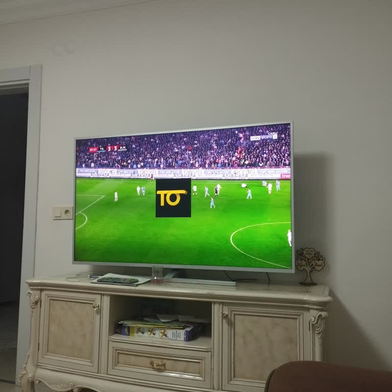 Sürekli Donan Yayın Ve Yetersiz Müşteri Hizmetleri Nedeniyle Ücret İadesi Talebi