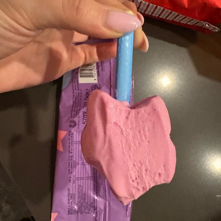 Migros Hemen Siparişimde Erimiş Dondurma Ve Patlayan Ayran Teslimatı