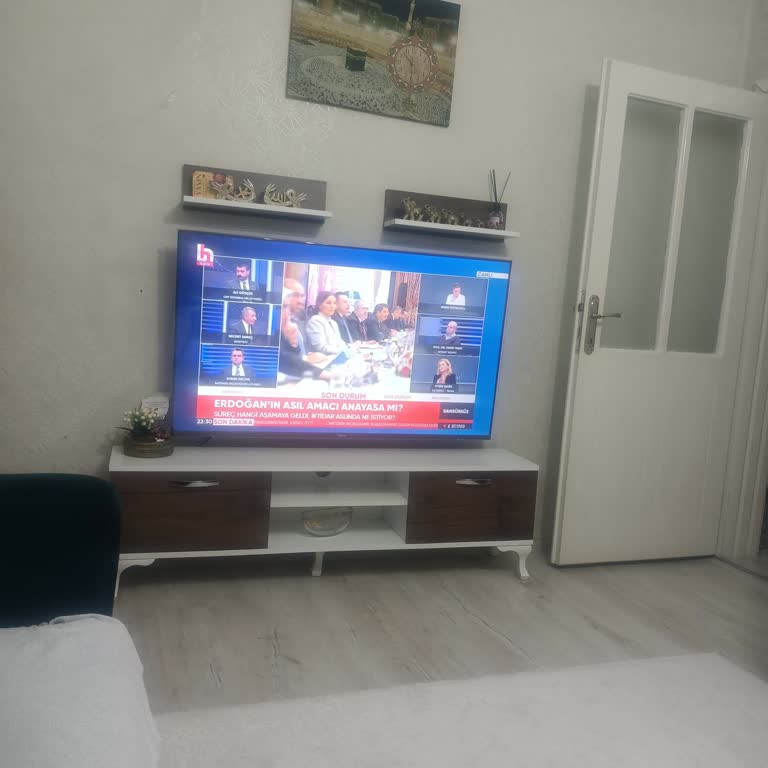 Strong 50 İnç Smart TV’de Sürekli Donma Sorunu Ve Garanti Talebi