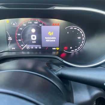 Fiat Egea'da Tekrarlayan AEB Arızası Ve Yetersiz Servis Deneyimi Nedeniyle Mağduriyet