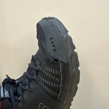 Kısa Sürede Yırtılan Ayakkabı İçin İki Kez Ret: Boyner Ve Skechers Hayal Kırıklığı