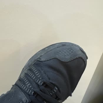 Kısa Sürede Yırtılan Ayakkabı İçin İki Kez Ret: Boyner Ve Skechers Hayal Kırıklığı