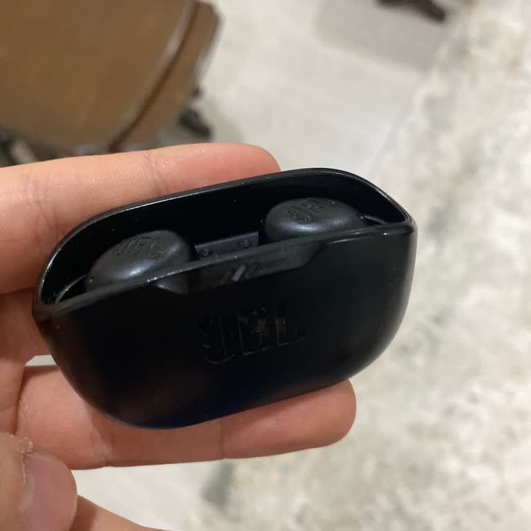 JBL Wave Buds 2 Kulaklık Şarj Kutusu Arızası İçin Hızlı Çözüm Bekliyorum