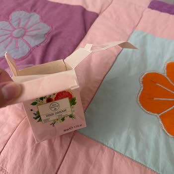 Aldığım Parfüm Kırık Ve Dökülmüş Olarak Teslim Edildi, Ürün Değişimi Talep Ediyorum