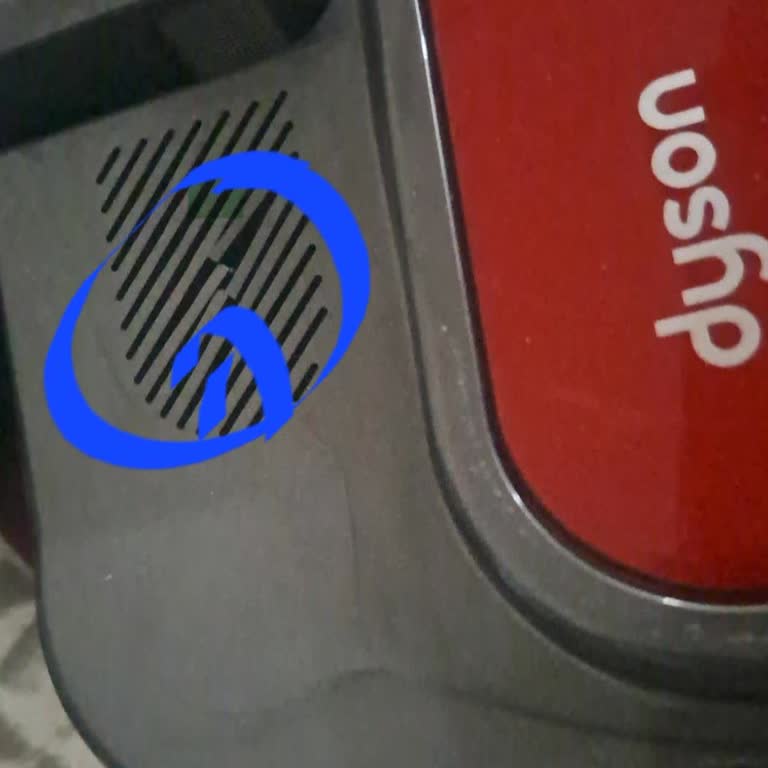 Dyson Süpürgemin Kırılan Parçası Garanti Kapsamında Ücretsiz Değiştirilsin İstiyorum!