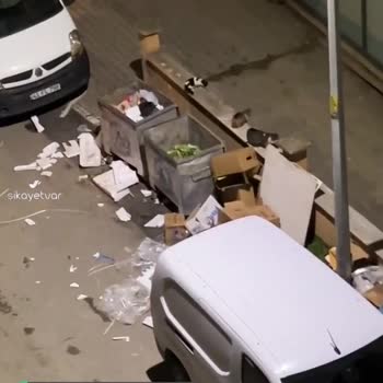 Tuzla Orta Mahalle Çöp Kutusunun Çevresinin Kirliliği