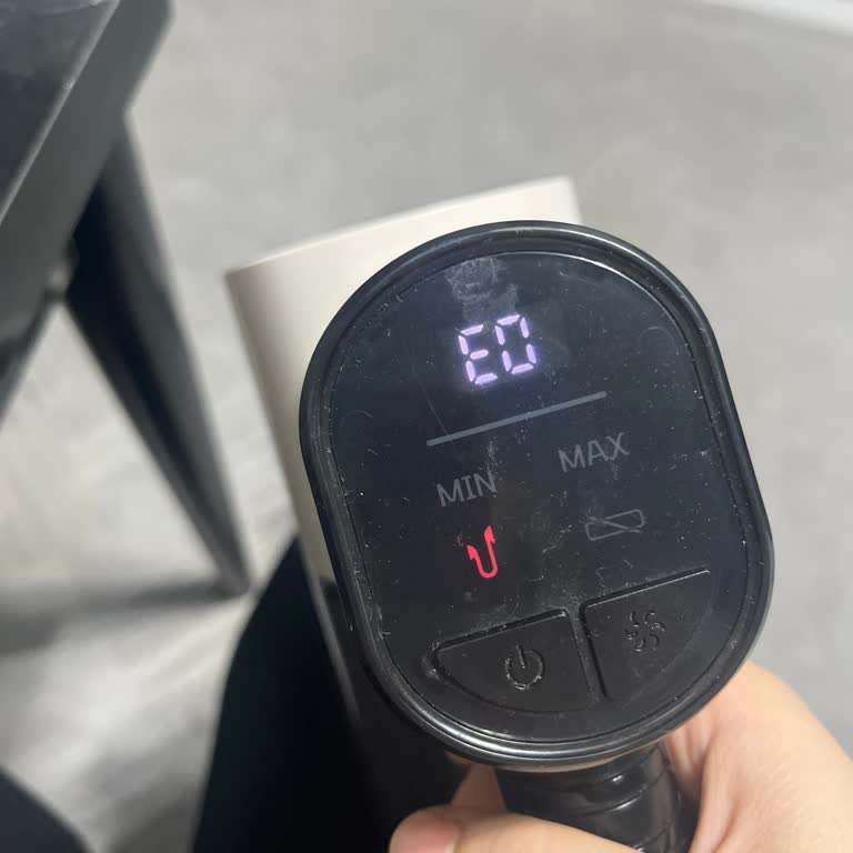 Sinbo Dik Süpürge Temizlik Sırasında Oe Hatası Verip Aniden Kapanıyor