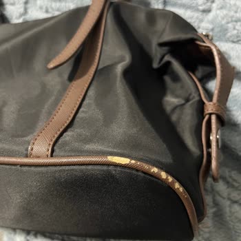 Az Kullanımla Çantada Soyulma Ve Sökülme, Değişim Ya Da İade Talebim Var