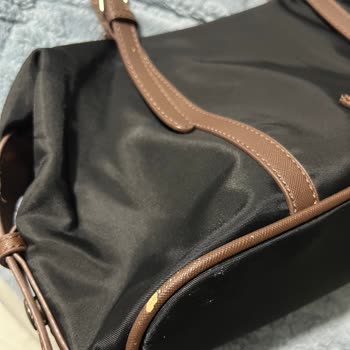 Az Kullanımla Çantada Soyulma Ve Sökülme, Değişim Ya Da İade Talebim Var