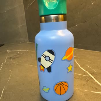 Damlatmaz Denilen Suluk Çocuğumun Çantasını Sürekli Islatıyor