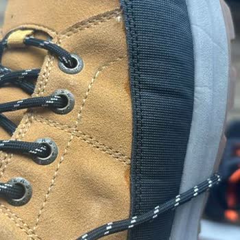 İlk Kullanımda Lekelenen Ve Kusuru Kabul Edilmeyen Suya Dayanıklı Skechers Bot Hakkında Değişim Talebi