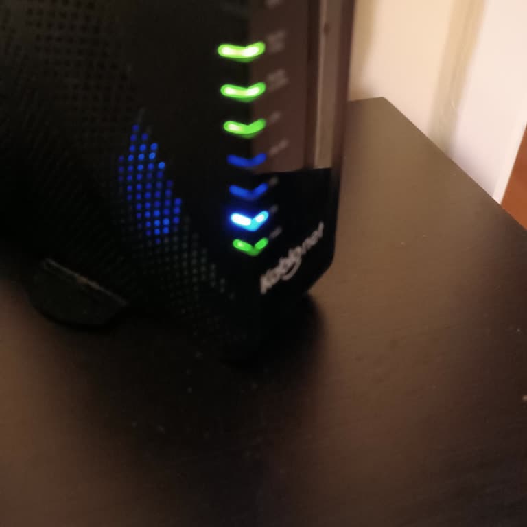 3 Gündür Kesik İnternet Ve TV Hizmeti, Çözüm İçin Muhatap Bulunamıyor