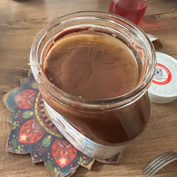 Nutella Kavanozunda Yoğun Yağ Tabakası Ve Bozuk Görüntü Endişesi