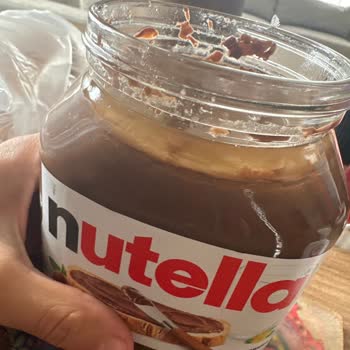Nutella Kavanozunda Yoğun Yağ Tabakası Ve Bozuk Görüntü Endişesi