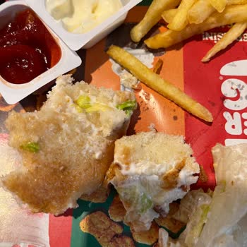 Burger King'de Bayat Ekmekle Yaşadığım Hayal Kırıklığı