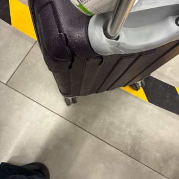 Sunexpress Uçuşunda Kırılan Valizim İçin Sorumluluk Alınmıyor, Mağduriyetim Giderilmiyor