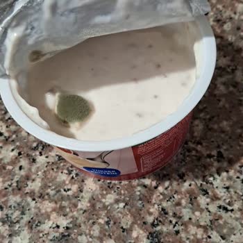 Son Kullanma Tarihi Geçmemiş Üründe Küf: Migros’ta Gıda Güvenliği Ve Soğuk Zincir Endişesi