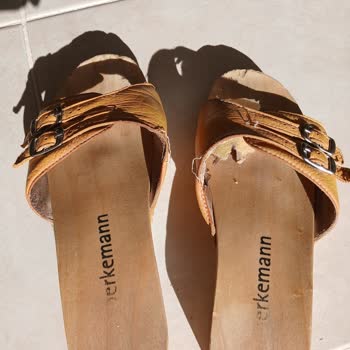 Yüksek Fiyatlı Berkemann Terlikte Kısa Sürede Ciddi Deformasyon Ve Güven Kaybı