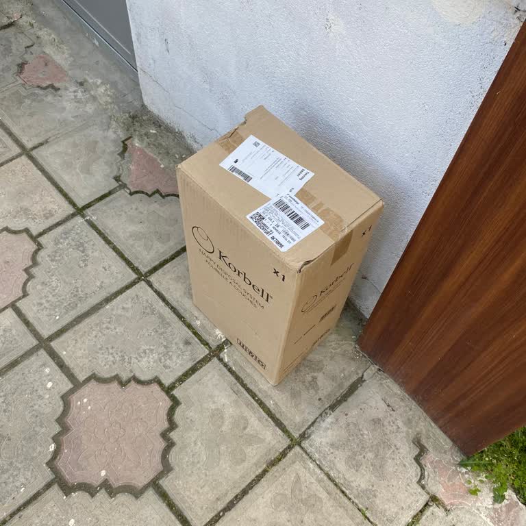 Kargom Güvenlik Olmadan Teslim Edilmiş Ve Bilgim Dışında Teslim Alınmış Gözüküyor