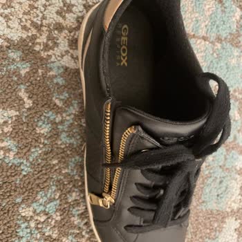 Geox Women's Walking Shoe Sole Problem