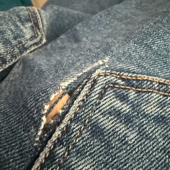 Kısa Sürede Yırtılan Pantolon İçin Adil Çözüm Bekliyorum