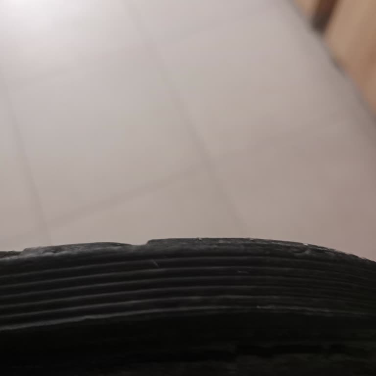 Garantili Ayakkabıda Yırtılma Ve Yetersiz Bilgilendirme