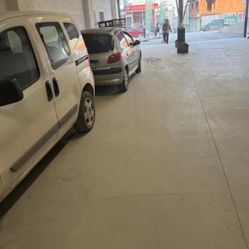 Yüksek Ücretli Abonelikte Güvensiz Ve Düzensiz Otopark Mağduriyeti