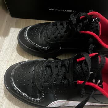 Kısa Sürede Deforme Olan Ayakkabı Ve Yetersiz İnceleme Süreci