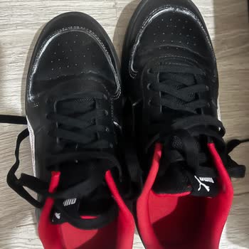 Kısa Sürede Deforme Olan Ayakkabı Ve Yetersiz İnceleme Süreci