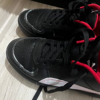 Kısa Sürede Deforme Olan Ayakkabı Ve Yetersiz İnceleme Süreci