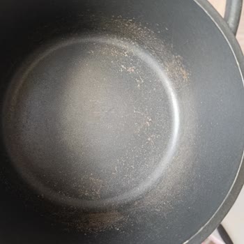 Kahramanlar Döküm Tencere Setinde Kısa Sürede Oluşan Kalite Sorunu