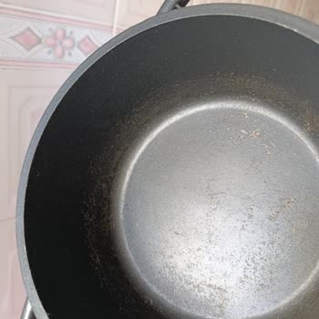 Kahramanlar Döküm Tencere Setinde Kısa Sürede Oluşan Kalite Sorunu