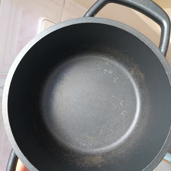 Kahramanlar Döküm Tencere Setinde Kısa Sürede Oluşan Kalite Sorunu