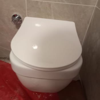 Hepsiburada Uyumsuz Klozet ve Kapak, Cevapsız Destek: Mağduriyetimin Giderilmesini İstiyorum