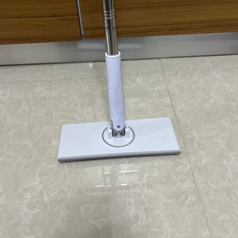 Görseldeki Ürünle Alakasız Ve Kalitesiz Mop Gönderildi, İade Talebime Yanıt Alamıyorum