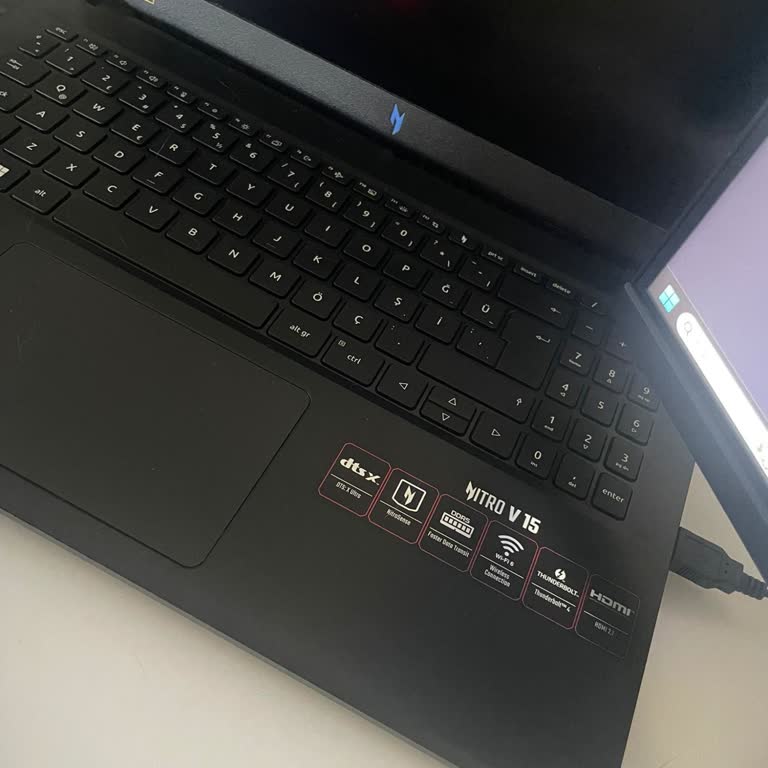 Acer Nitro V 15 Dizüstü Bilgisayarda Kronik Kapanma Sorunu Ve İade Talebi