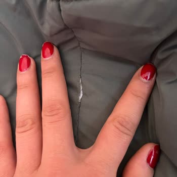 Colins Mağazasından Aldığım Mont Defolu Çıktı Müşteri Hizmetlerine Ulaşamıyorum